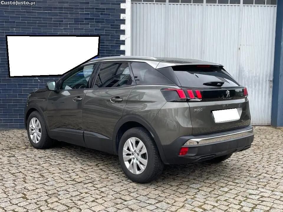 Peugeot 3008 1.5 BlueHDi Active Pack — fotografia 16