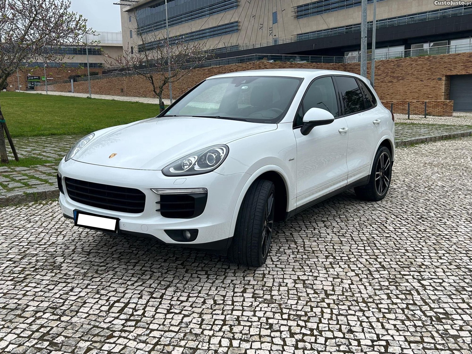 Porsche Cayenne Platinum Edition 3.0 - 17 — photo 2
