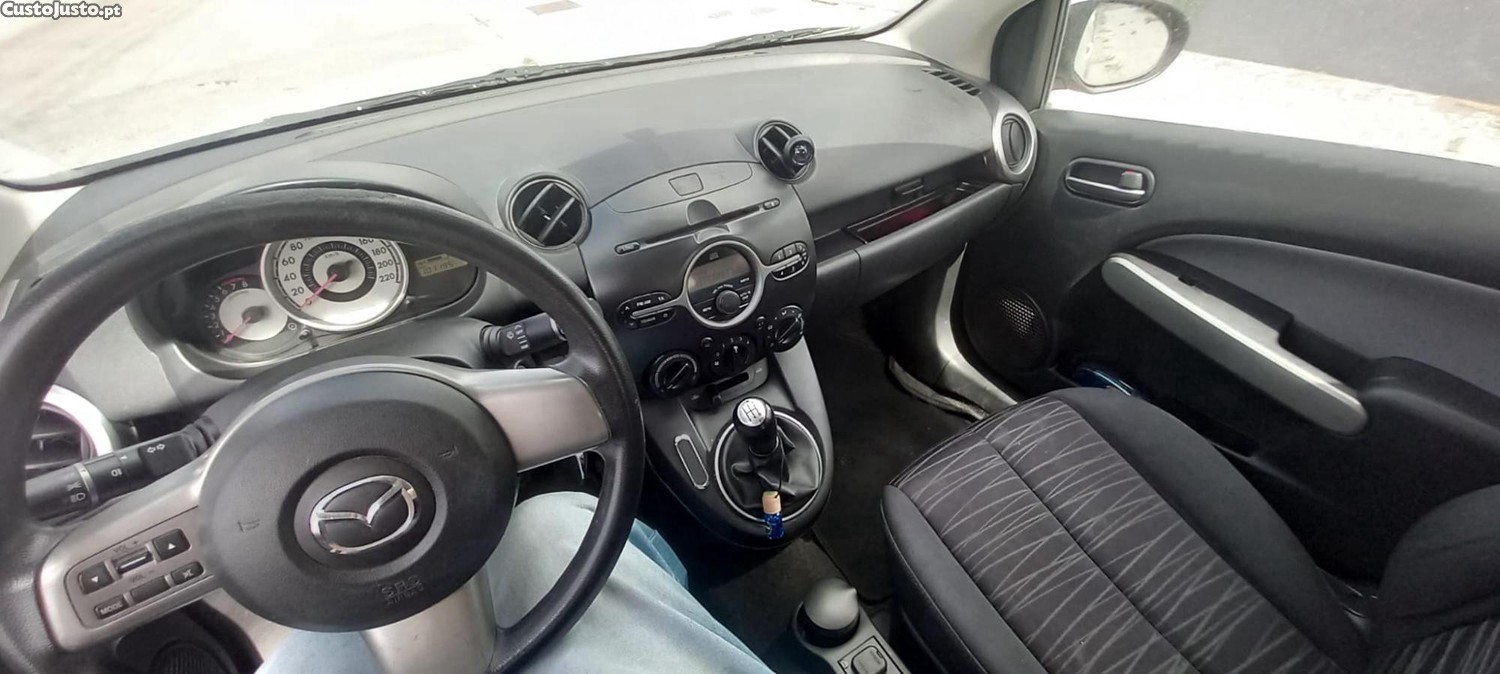 Mazda 2 Confort — photo 4