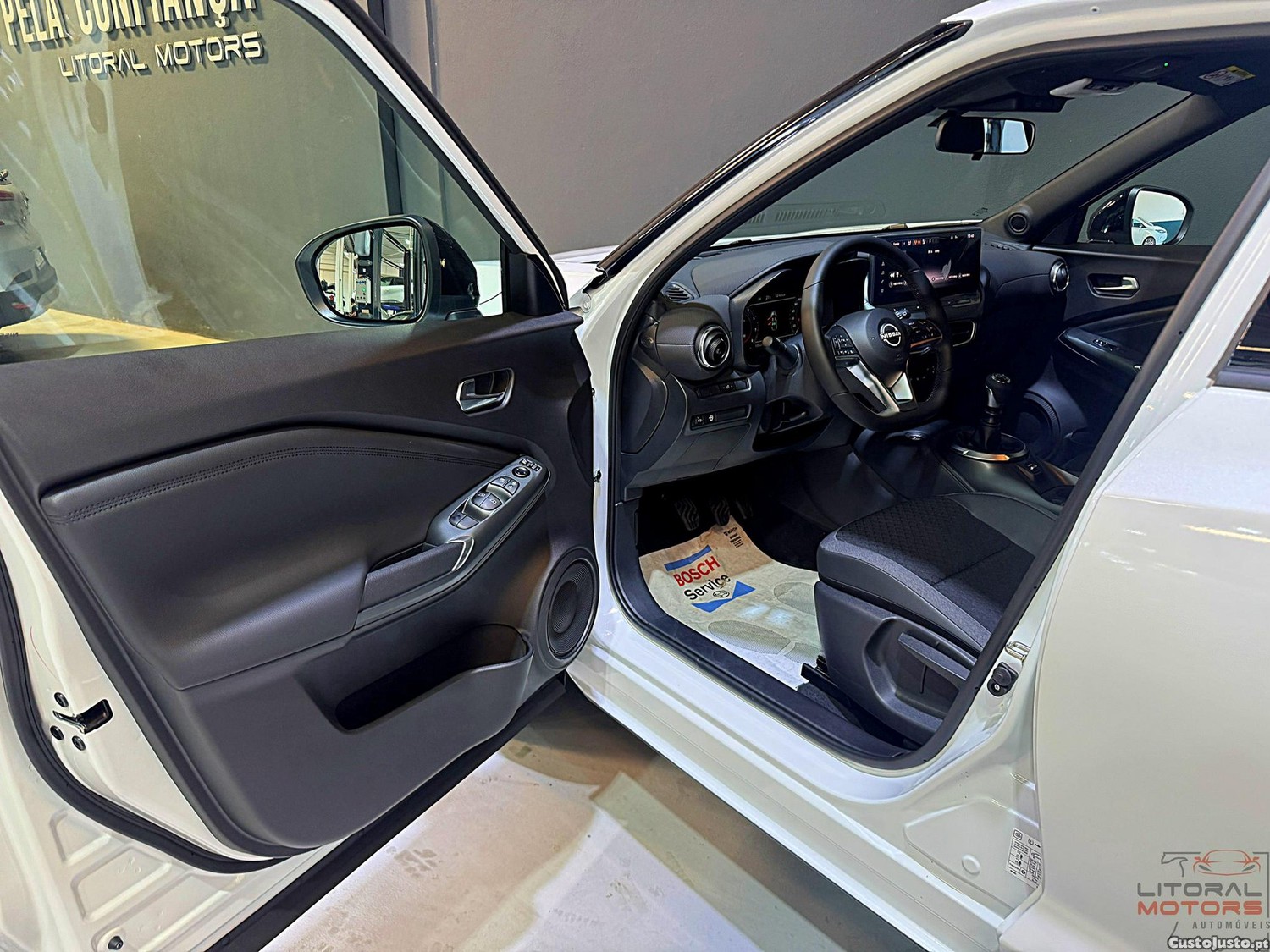 Nissan Juke 1.0 DIG-T N-Connecta NAV. — fotografia 13