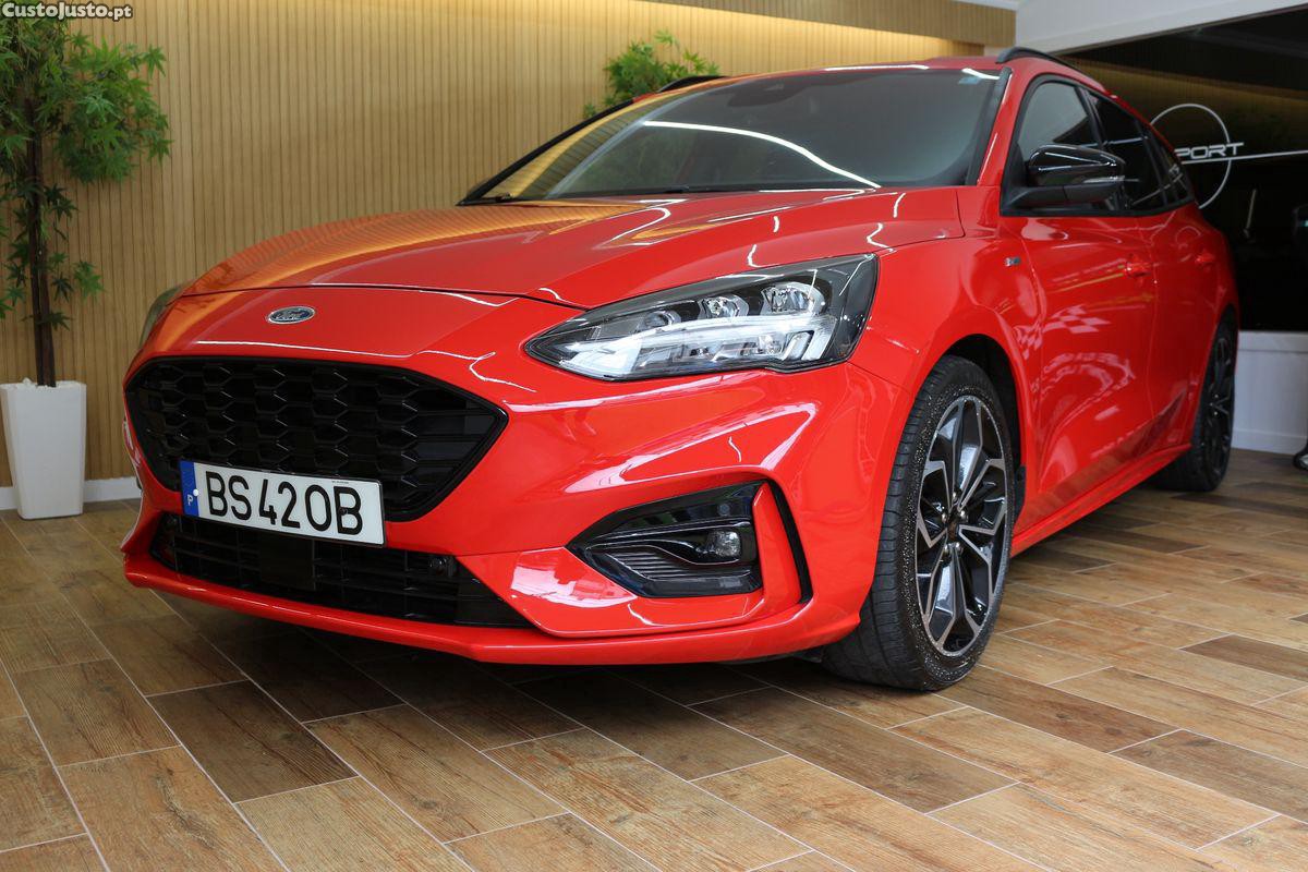 Ford Focus 1.0 EcoBoost S&S ST-LINE — fotografia 22