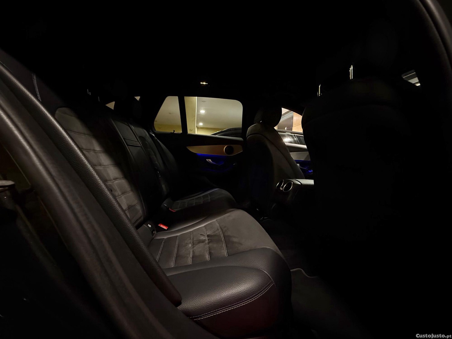Mercedes-Benz C 220 d AMG Line — fotografia 5