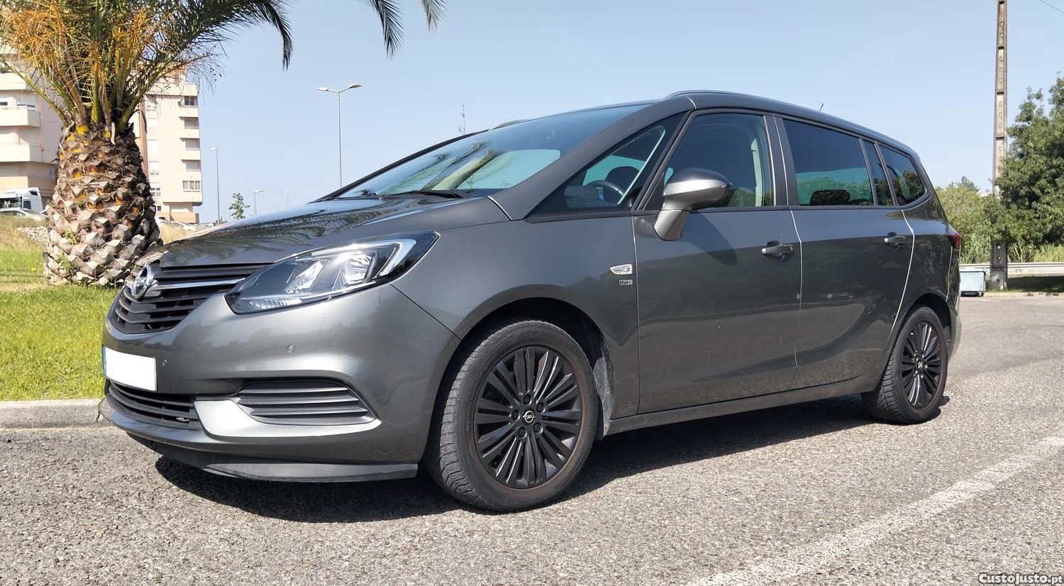 Opel Zafira Tourer 1.6 CDTi Innovation 7 Lugares - 19 foto 3