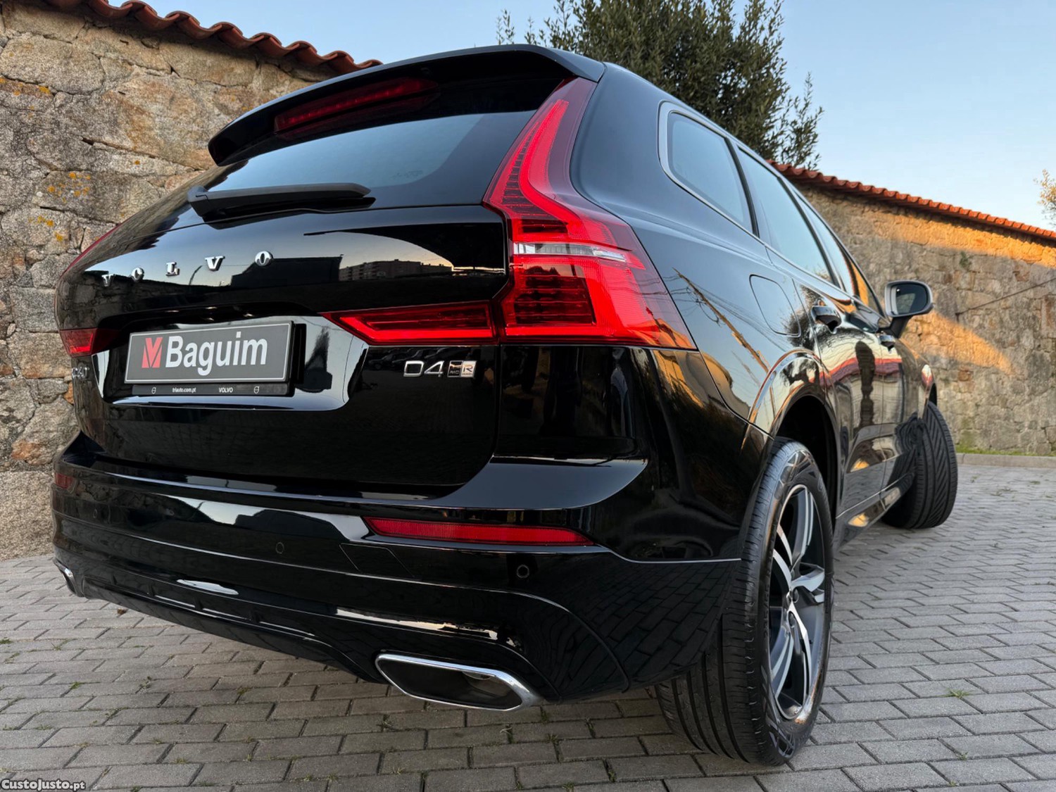 Volvo XC60 D4 R-Design Geartronic - 18 — photo 3