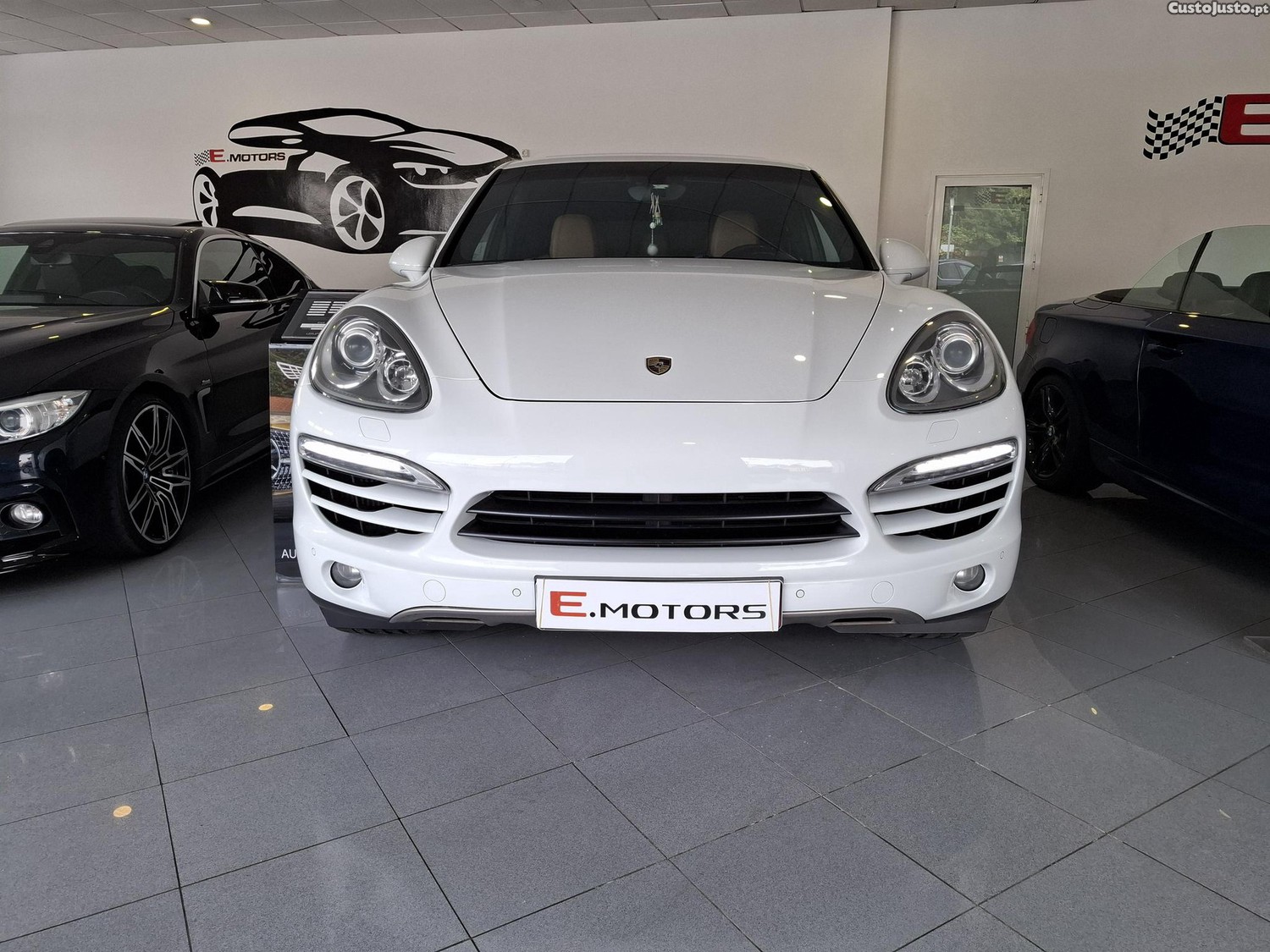 Porsche Cayenne platinum idition - 12 foto 2
