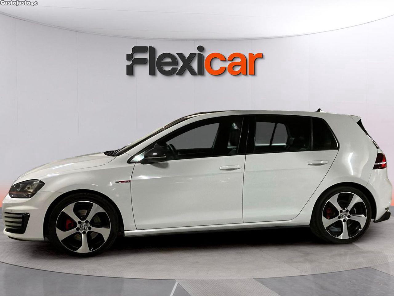 VW Golf 2.0 TSI GTI DSG Performance - 17 — photo 5