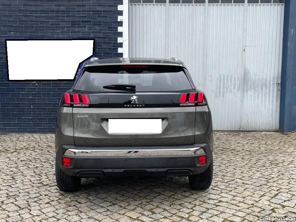 Peugeot 3008 1.5 BlueHDi Active Pack — fotografia 15