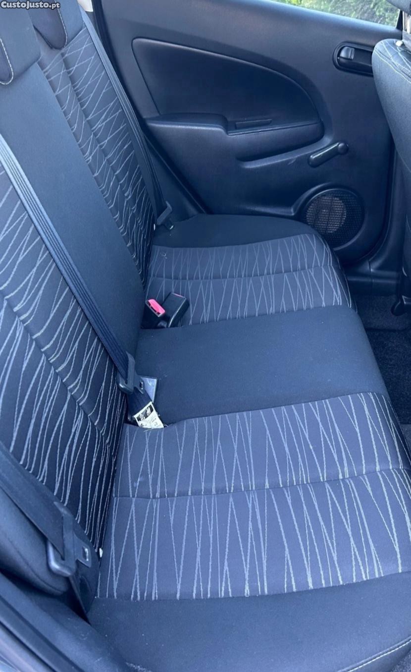 Mazda 2 Confort — photo 5