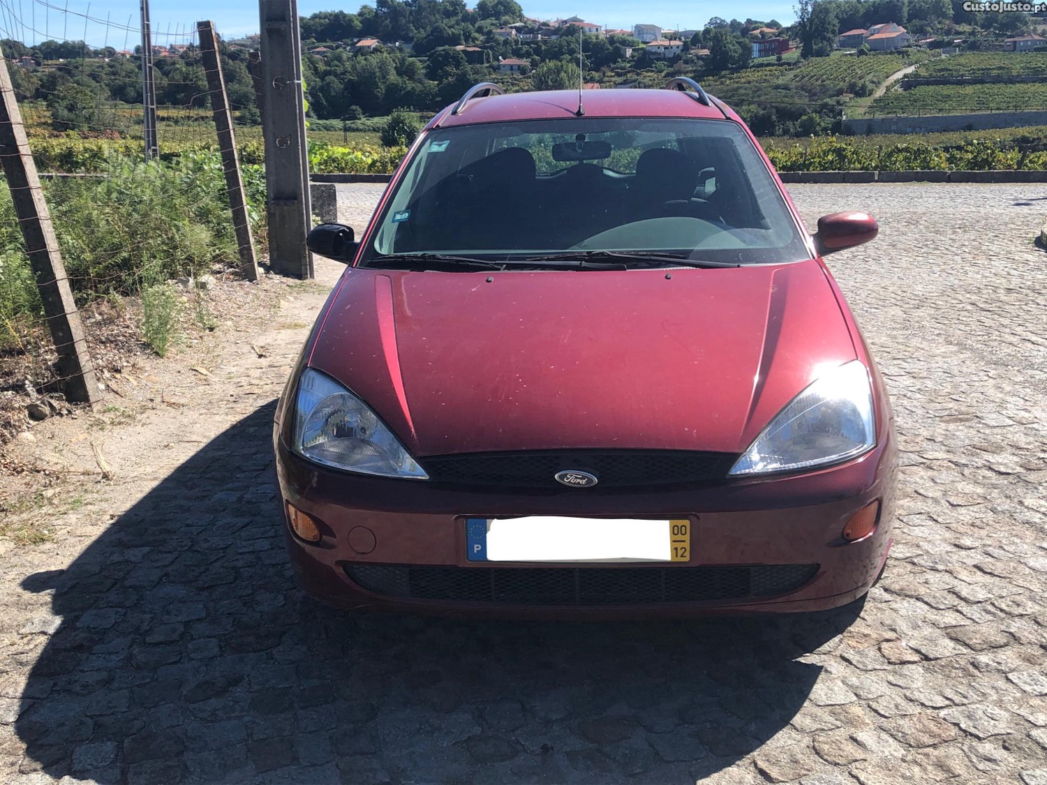 Ford Focus 1.8 TDDi - 00 foto 2