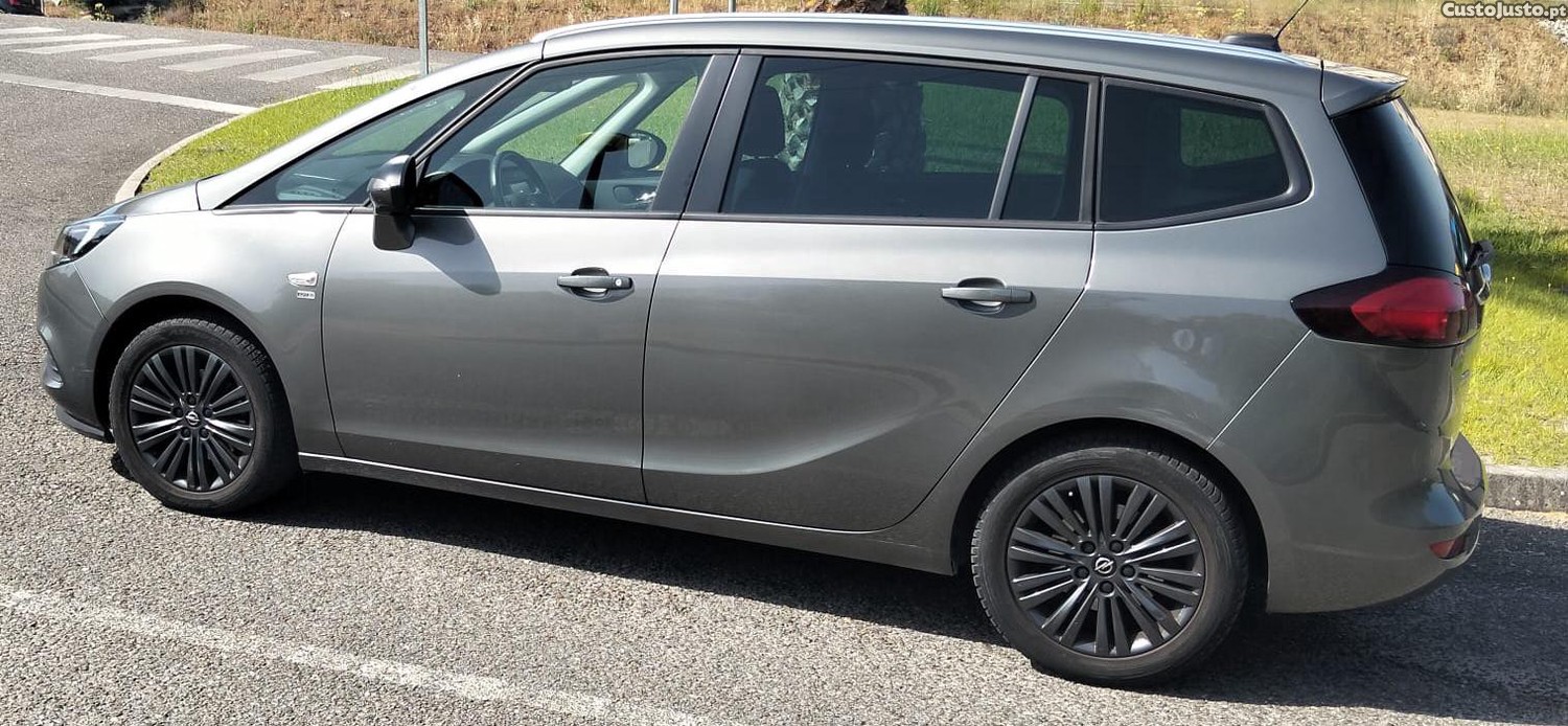 Opel Zafira Tourer 1.6 CDTi Innovation 7 Lugares - 19 foto 4