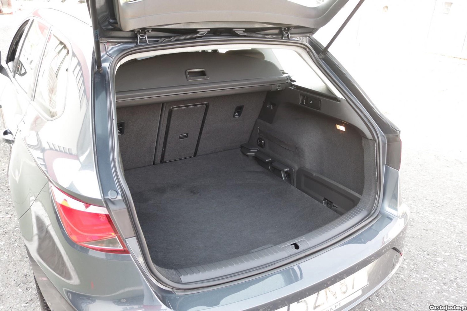 SEAT Leon ST 1.6 TDI Style 115cv — fotografia 45