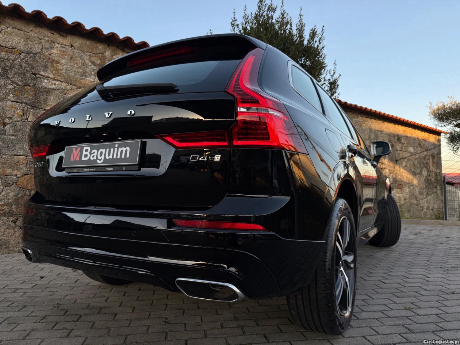 Volvo XC60 D4 R-Design Geartronic - 18 — photo 4