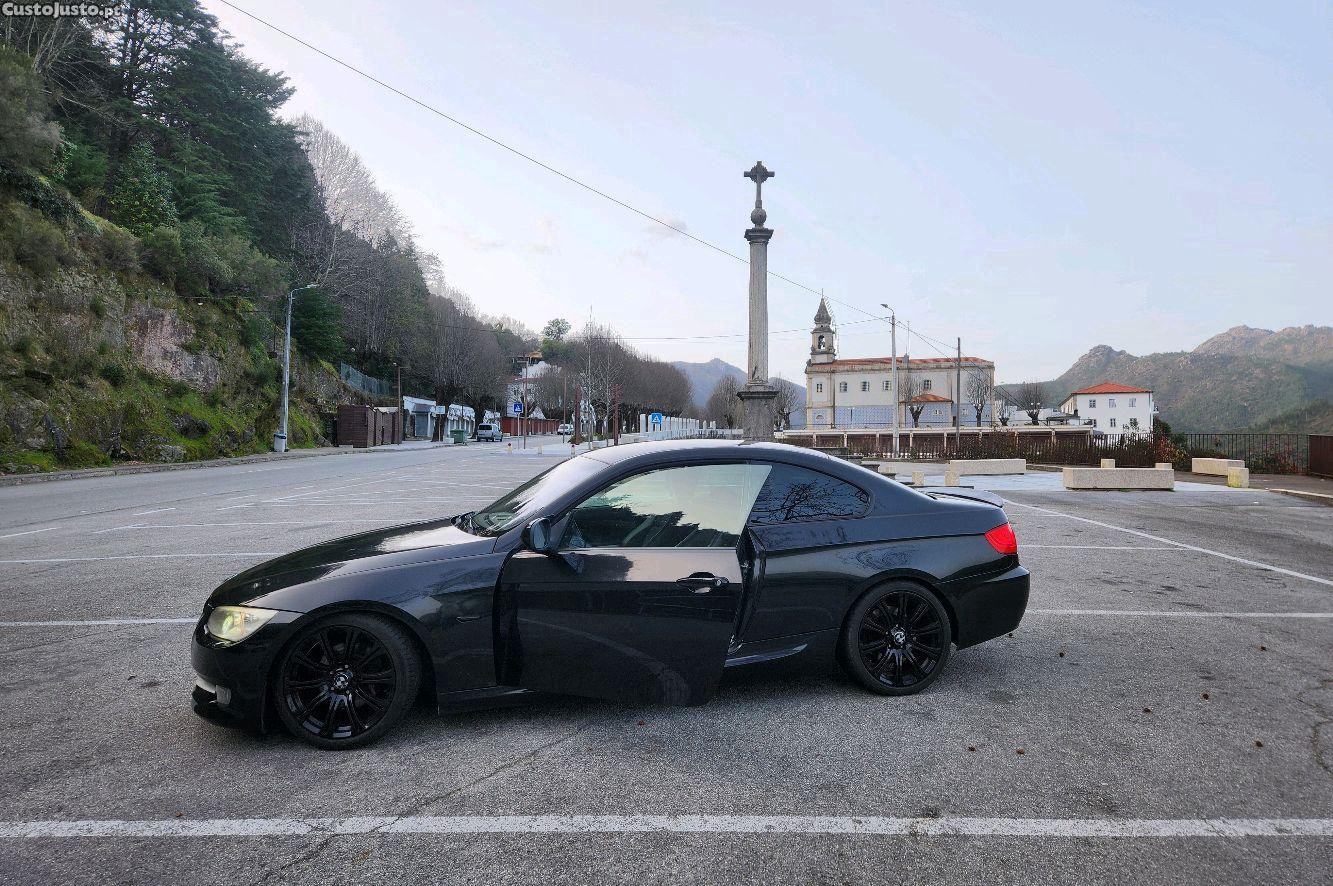 BMW 320 coupe — fotografia 8