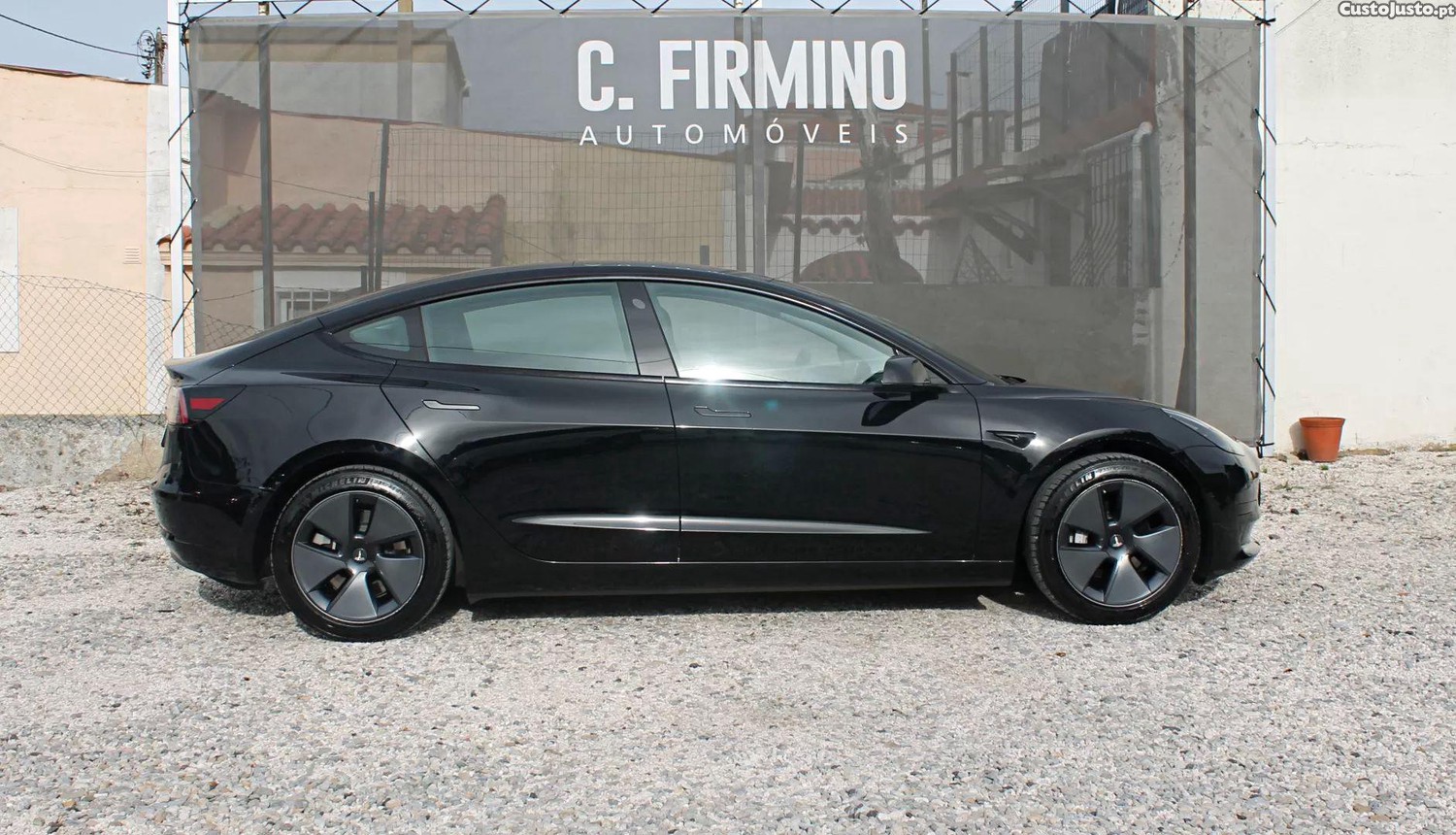 Tesla Model 3 Standard range plus rwd — fotografia 16