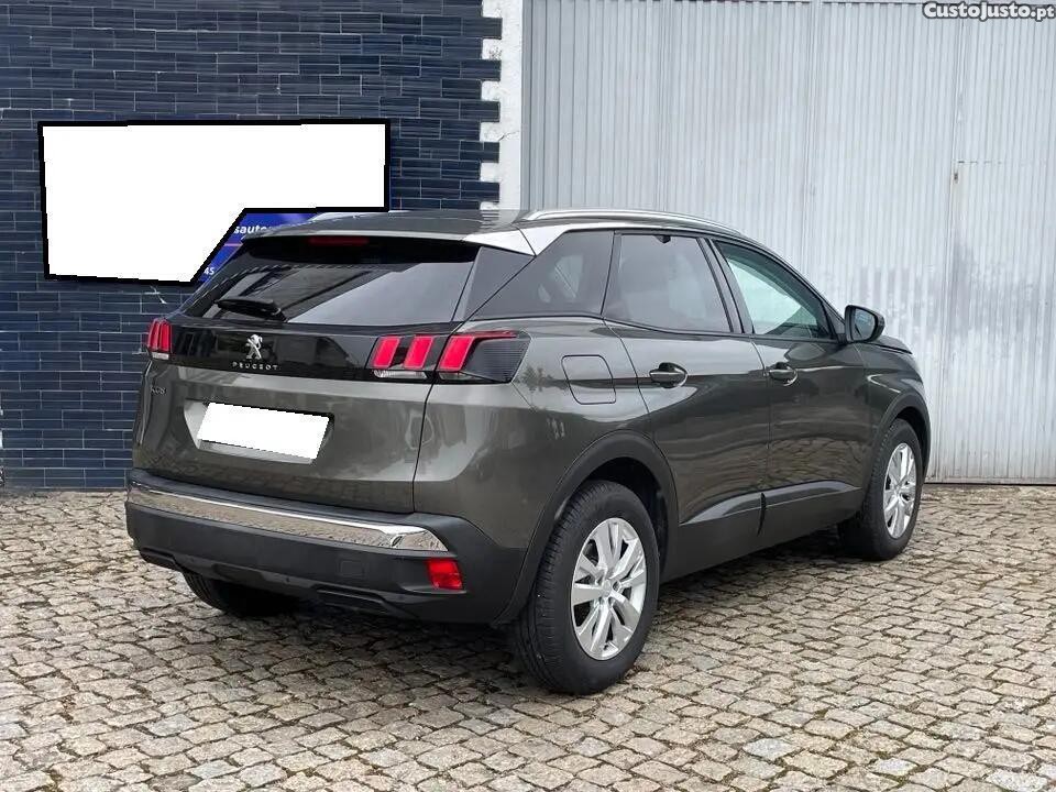 Peugeot 3008 1.5 BlueHDi Active Pack — fotografia 14