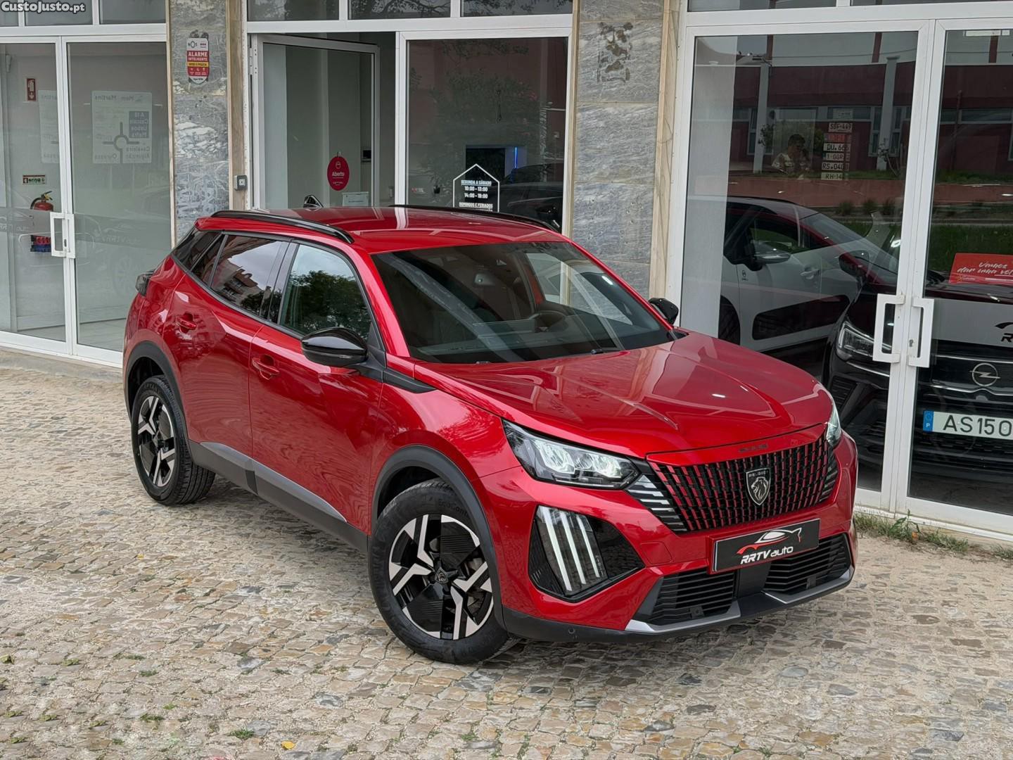 Peugeot 2008 PureTech 130 EAT8 GT — photo 3