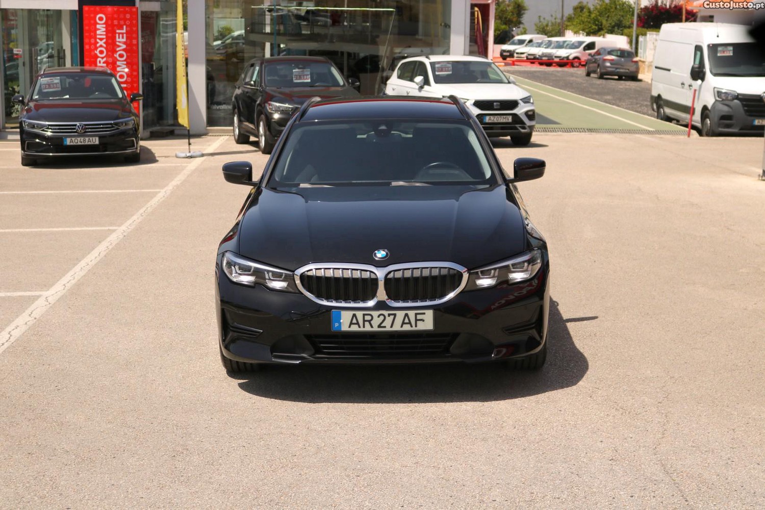 BMW 318 d Touring Advantage Auto 150cv — fotografia 58
