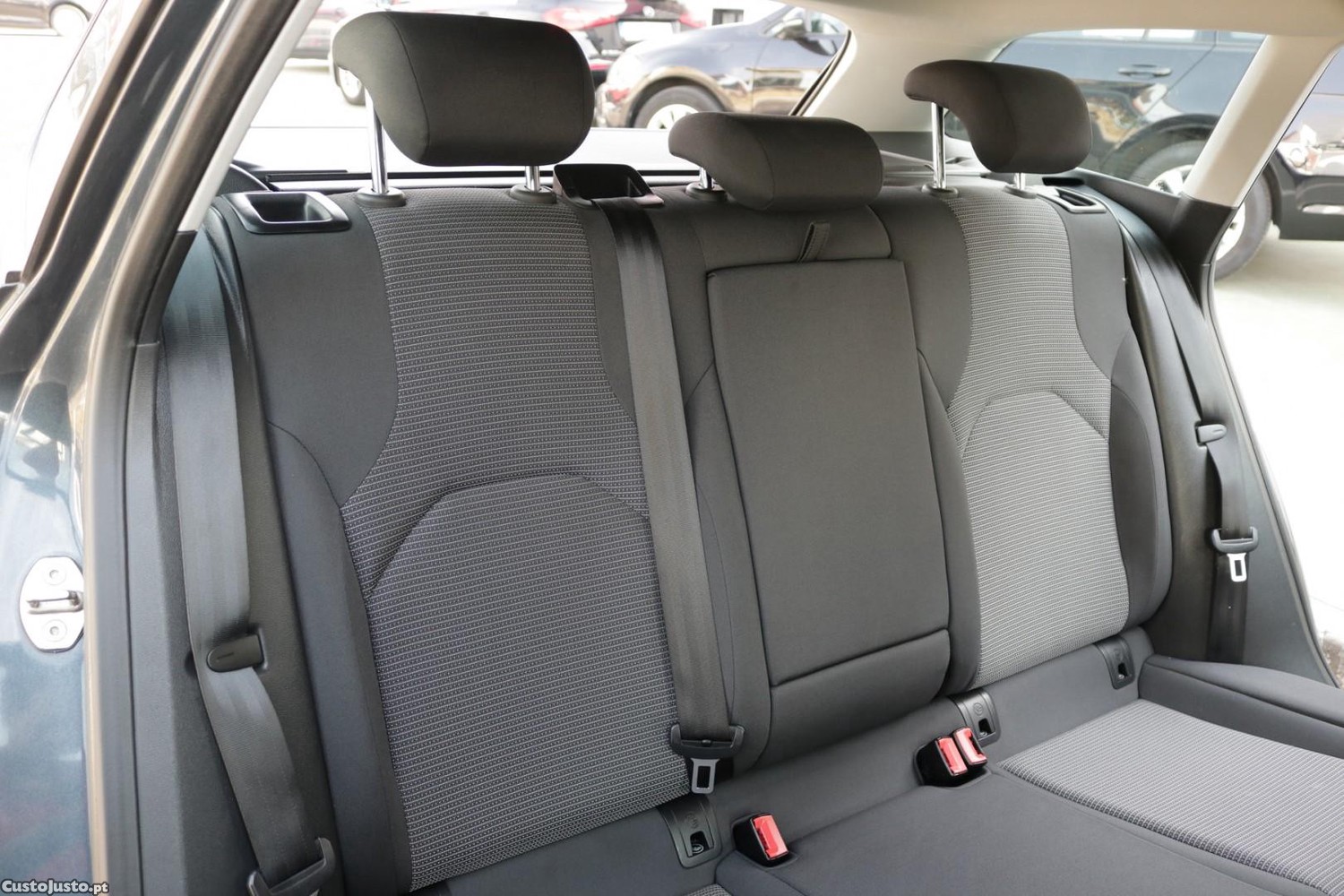SEAT Leon ST 1.6 TDI Style 115cv — fotografia 38