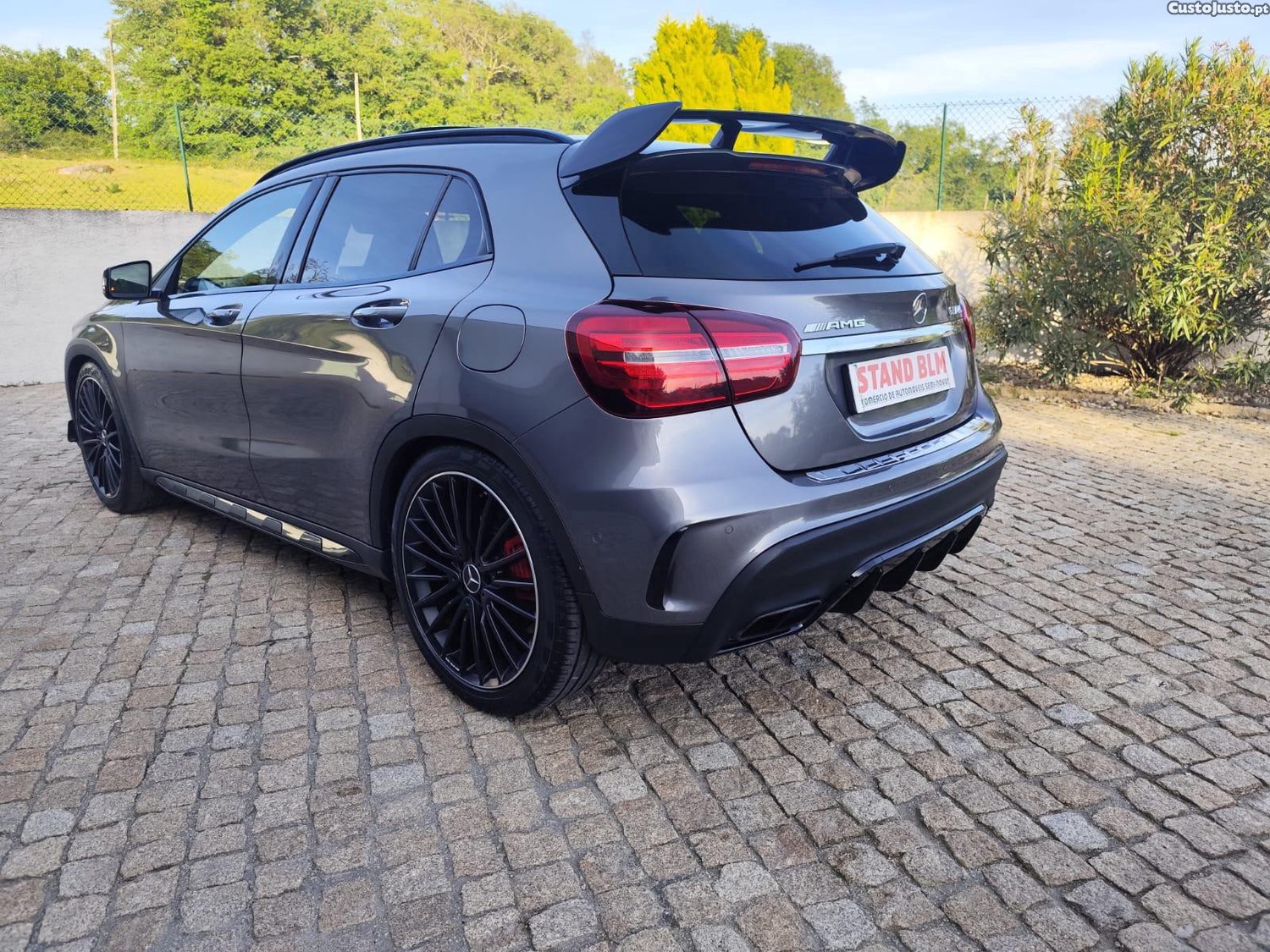 Mercedes-Benz GLA 45 AMG EDITION — fotografia 10