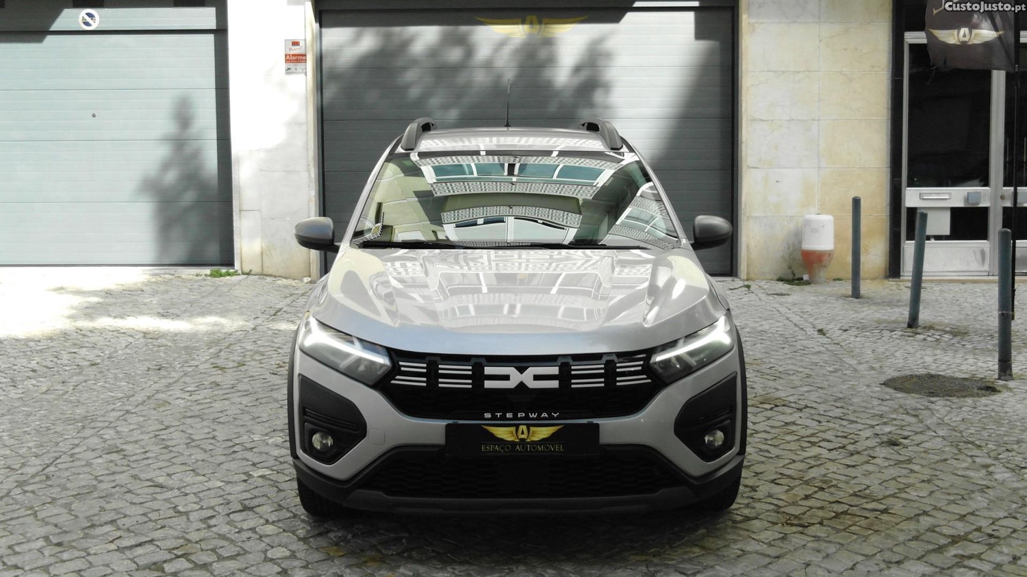 Dacia Sandero Stepway TCe 90 Essential - 23 — photo 3