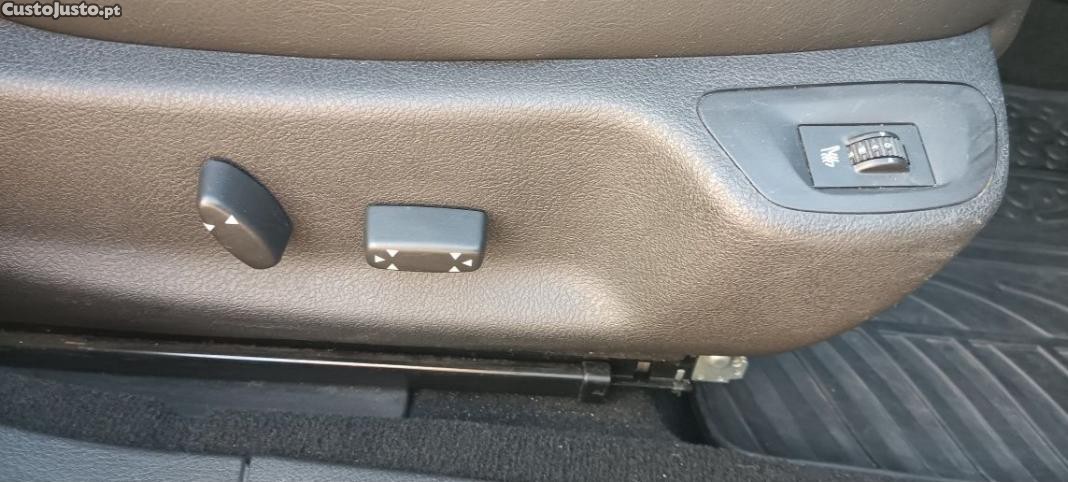 Peugeot 407 Executive — photo 3