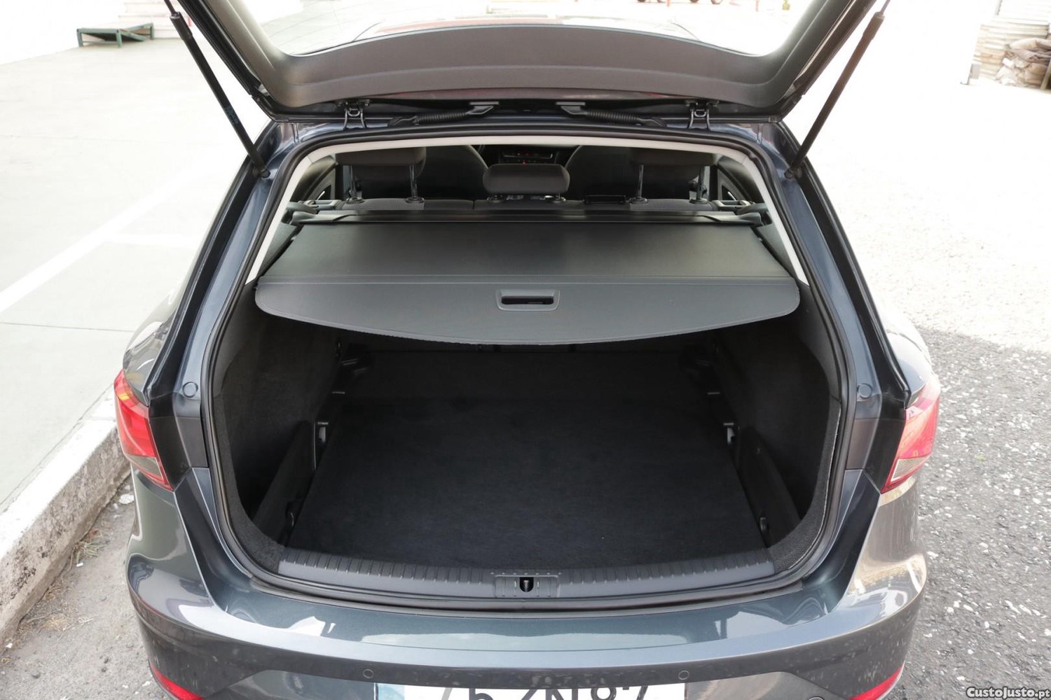 SEAT Leon ST 1.6 TDI Style 115cv — fotografia 47