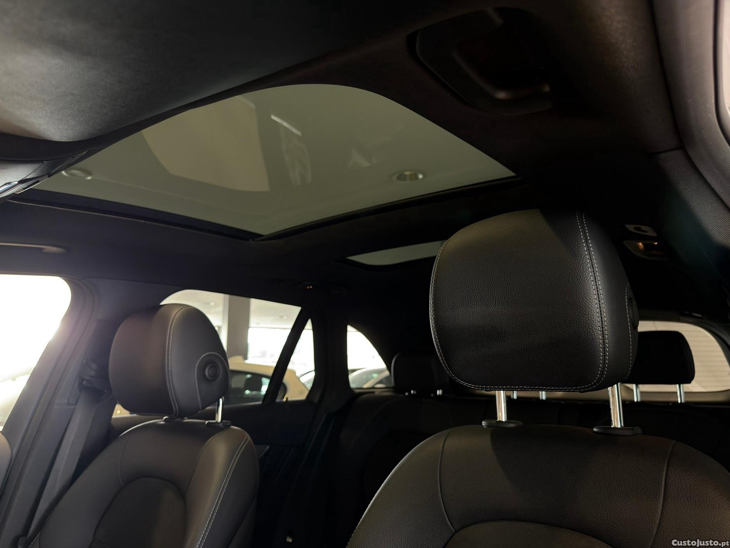 Mercedes-Benz GLC 220 d 4Matic 9G-TRONIC AMG Line — fotografia 18