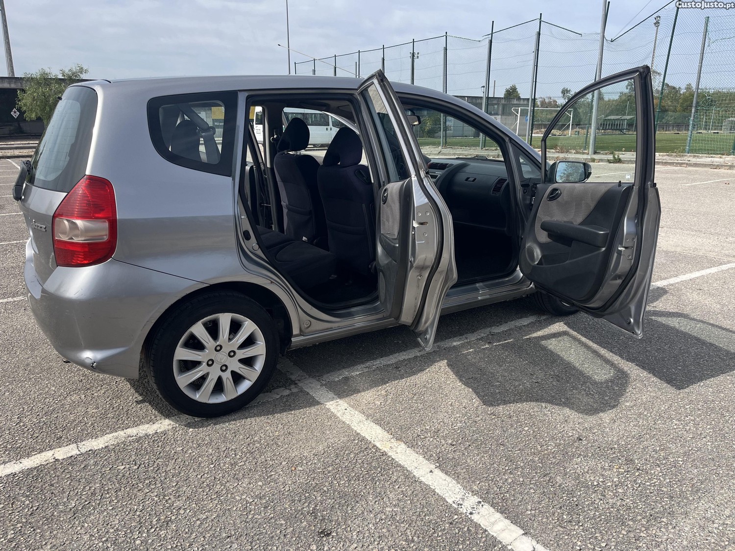 Honda Jazz 1.4 — photo 4