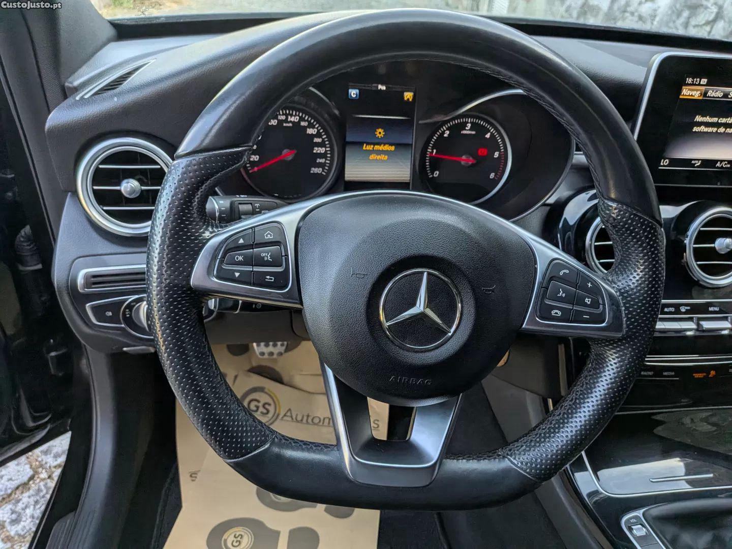 Mercedes-Benz C 200 D amg line — fotografia 15