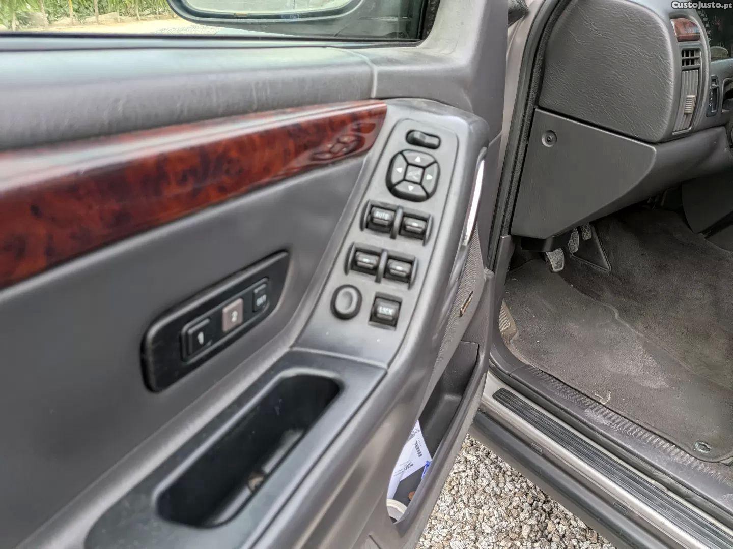 Jeep Grand Cherokee Limited 1.9 tdi manual — fotografia 4