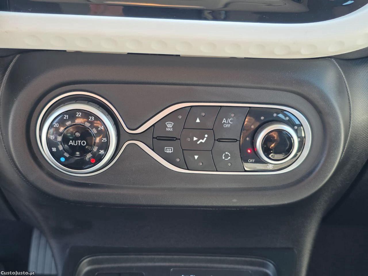 Renault Twingo E-Tech — fotografia 6