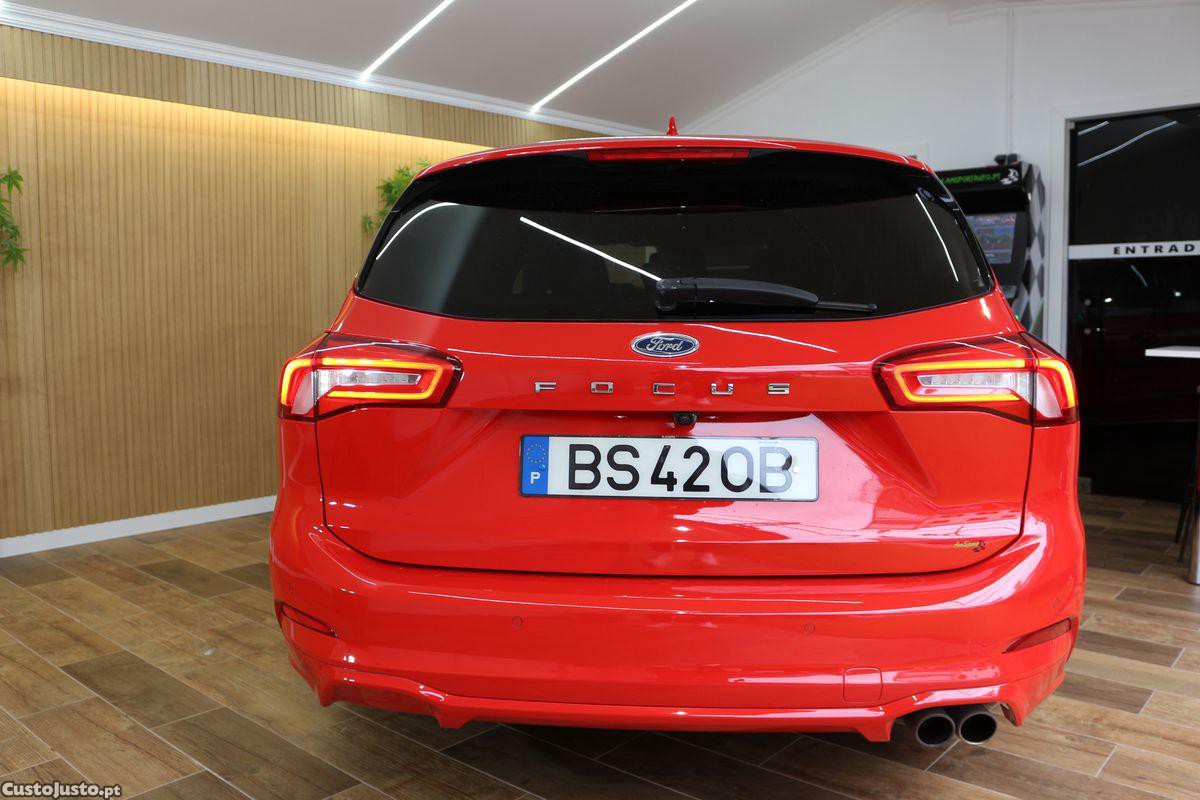 Ford Focus 1.0 EcoBoost S&S ST-LINE — fotografia 7