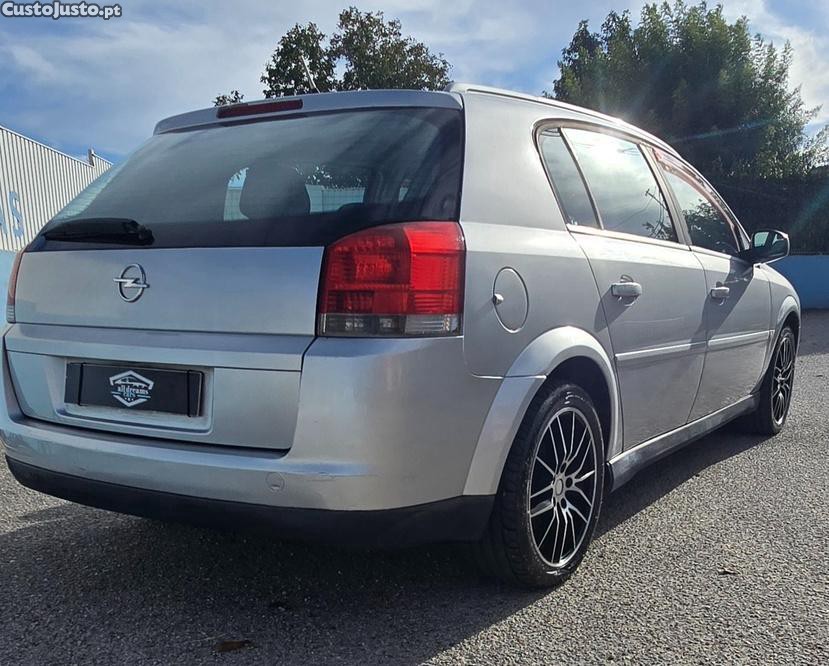 Opel Signum (Vectra-C-Signum) — photo 4