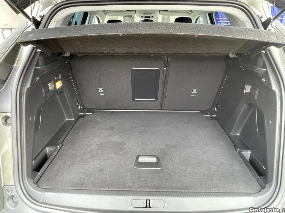 Peugeot 3008 1.5 BlueHDi Active Pack — fotografia 13