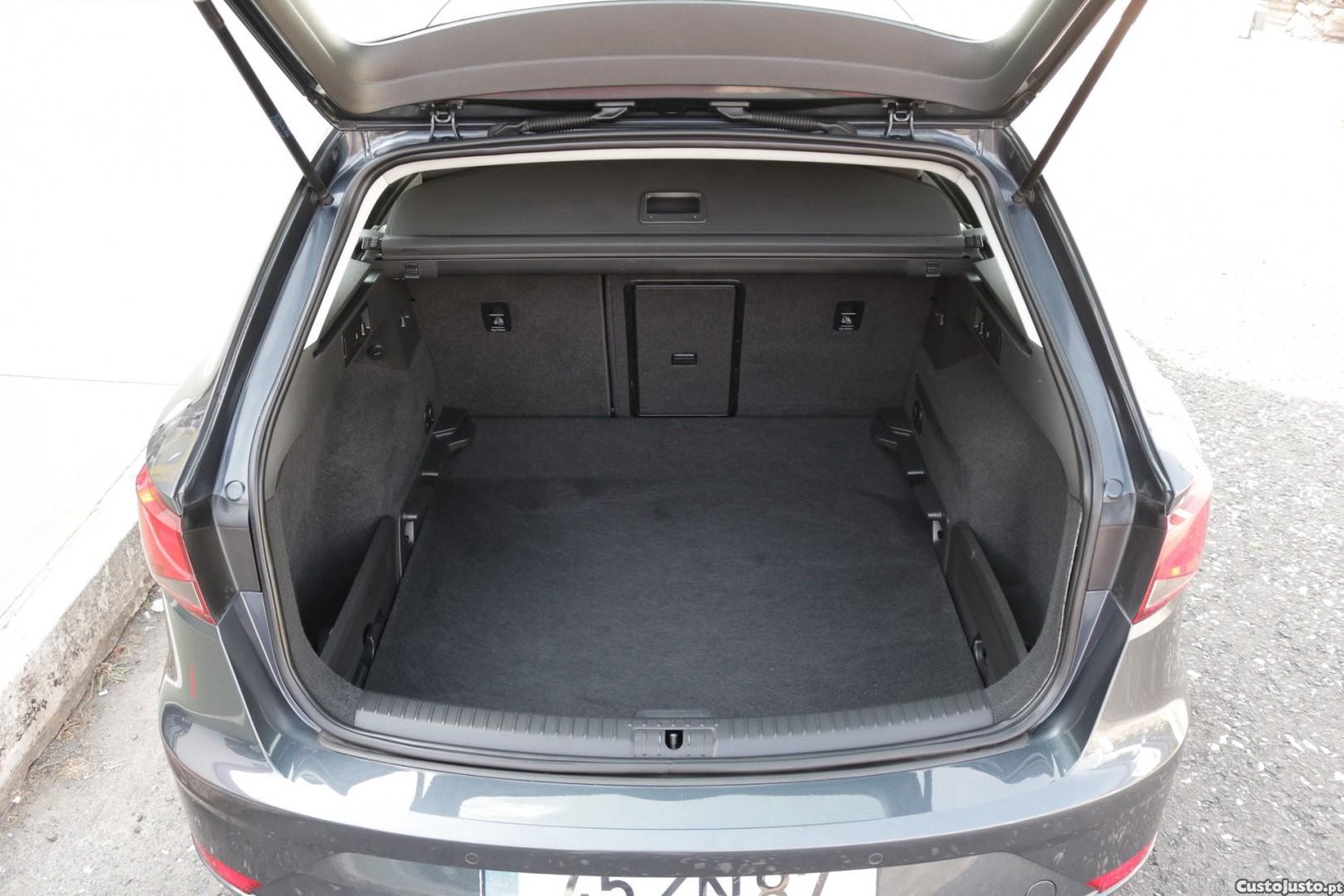 SEAT Leon ST 1.6 TDI Style 115cv — fotografia 46