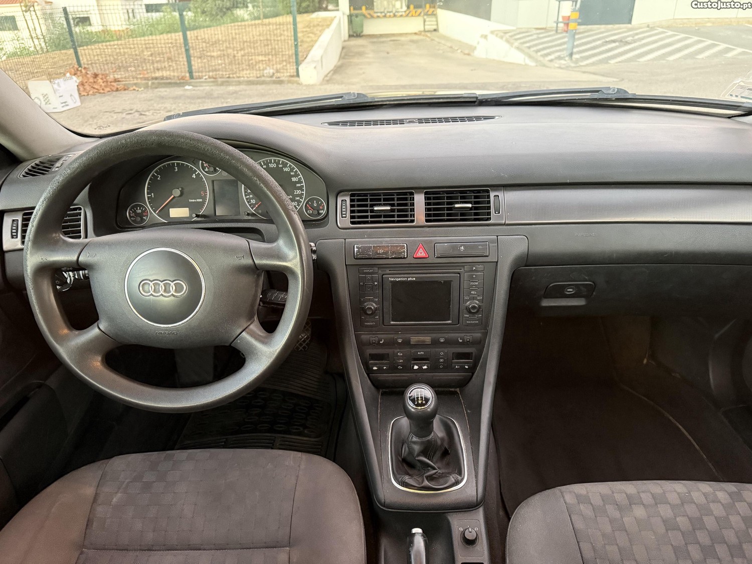 Audi A6 Avant 1.9TDi 130CV - 01 foto 2