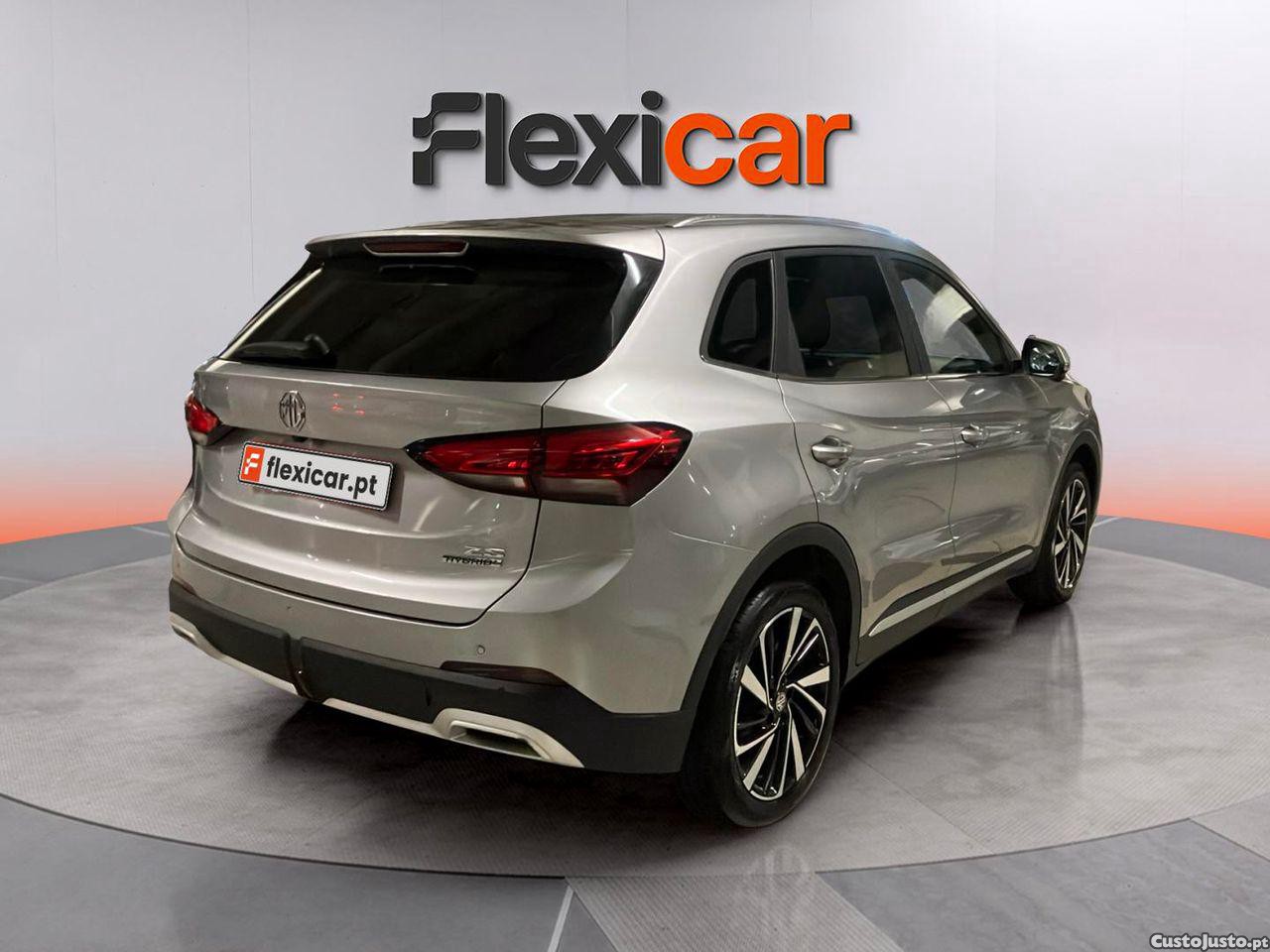 MG ZS 1.5 Hybrid+ Luxury - 25 — photo 4