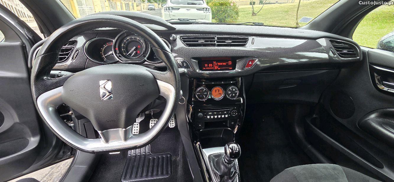 Citroën DS3 1.6 e-HDI 115cvs, gasoleo, Sport-Chic — fotografia 7