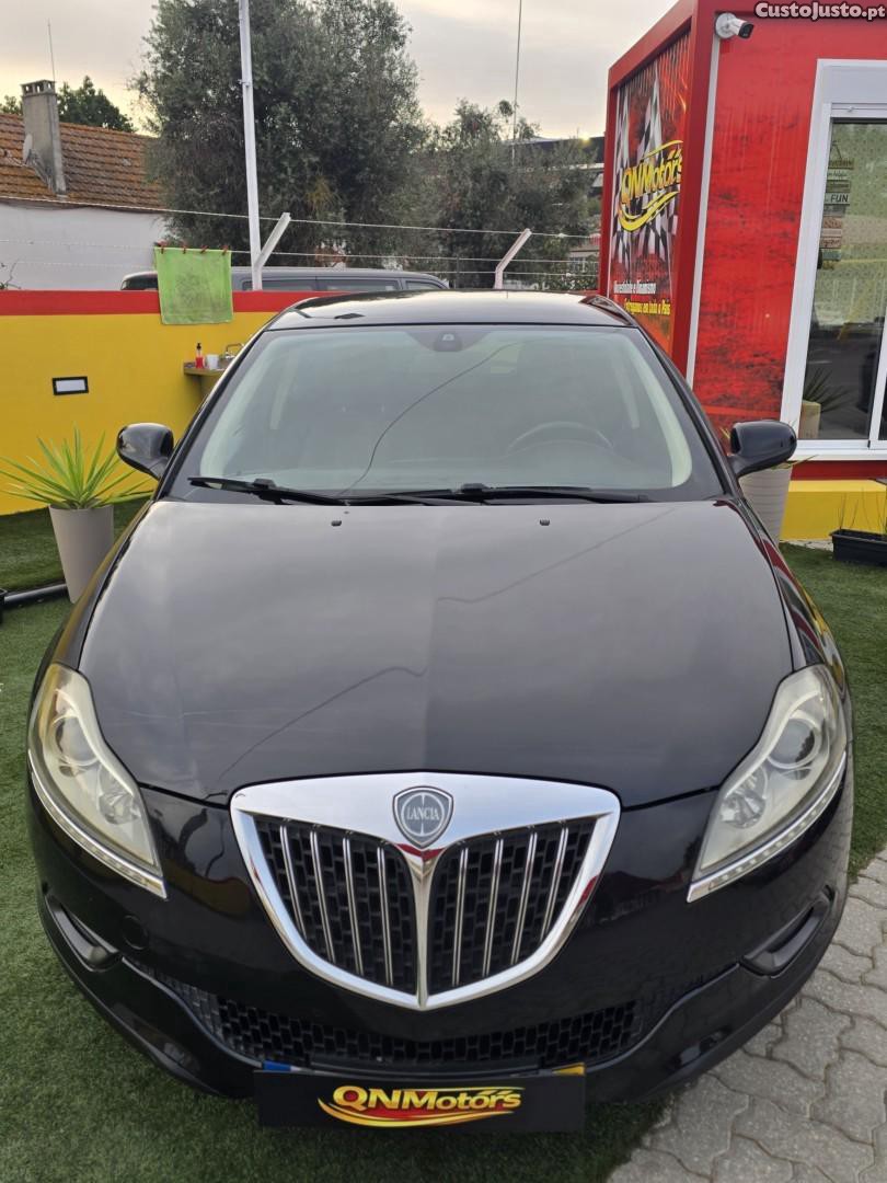Lancia Delta 1.6 MultiJet 16v Oro — photo 3