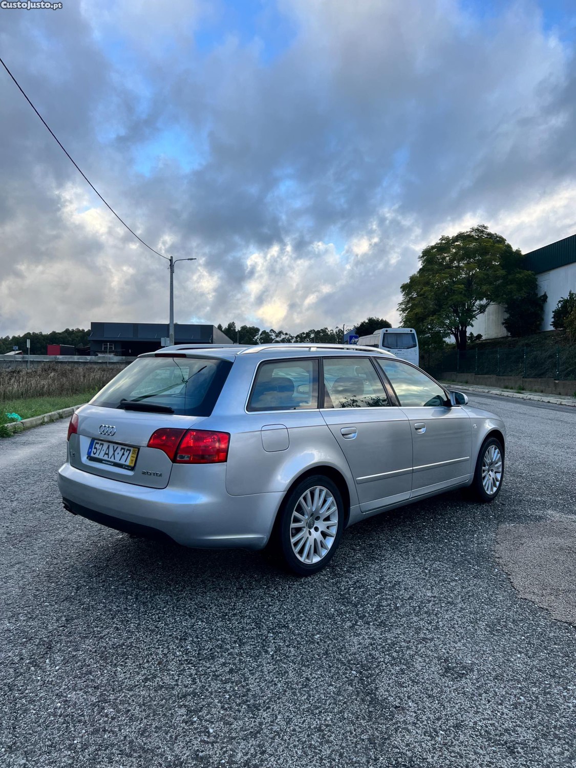 Audi A4 (A4) — photo 3