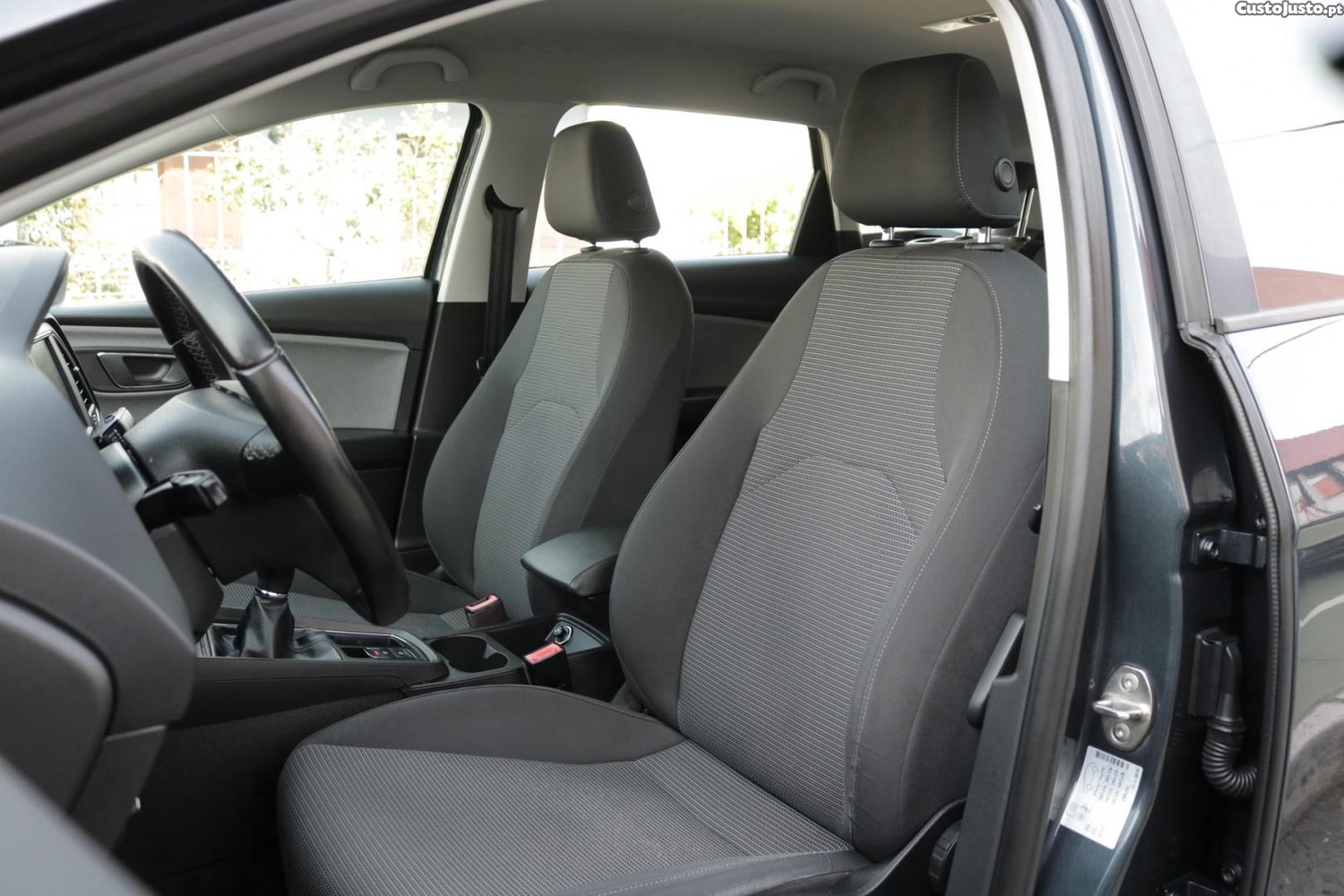 SEAT Leon ST 1.6 TDI Style 115cv — fotografia 42