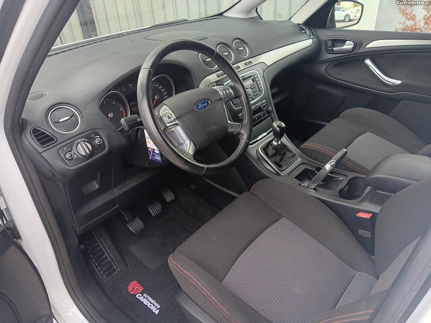 Ford S-Max 2.0 TDCi Trend 140cv 7 Lugares — photo 5