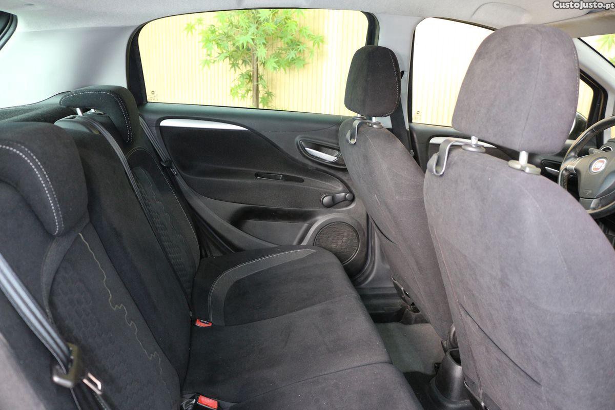 Fiat Punto Evo ver-1-3-m--jet-lounge-s-s — fotografia 3