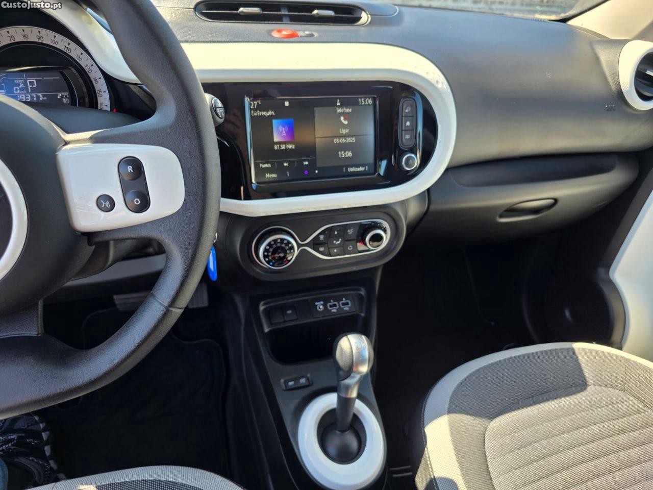 Renault Twingo E-Tech — fotografia 4