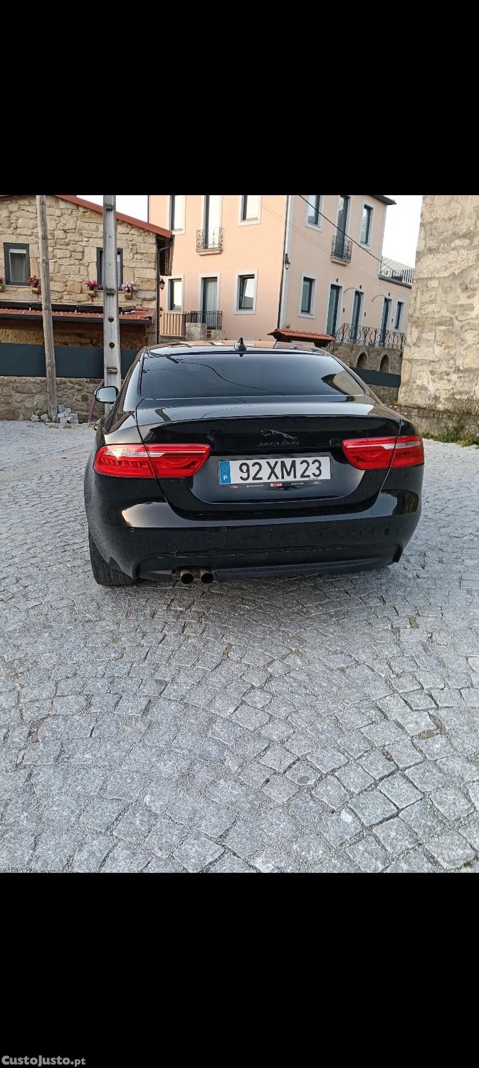 Jaguar XE Xe — fotografia 6