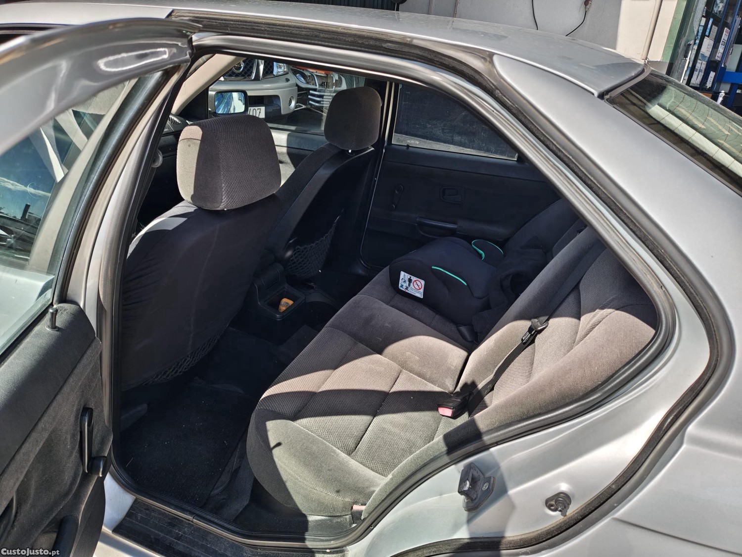 BMW 318 I (3C) — photo 5