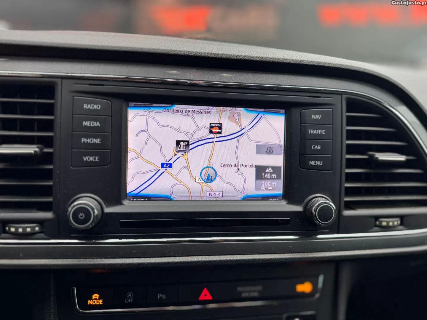 SEAT Leon Sc 2.0 tdi fr s/s — fotografia 11