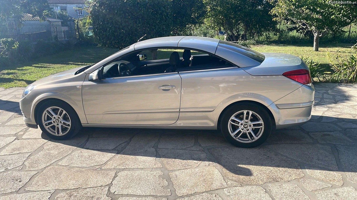Opel Astra twintop  cabriolet - 07 foto 3