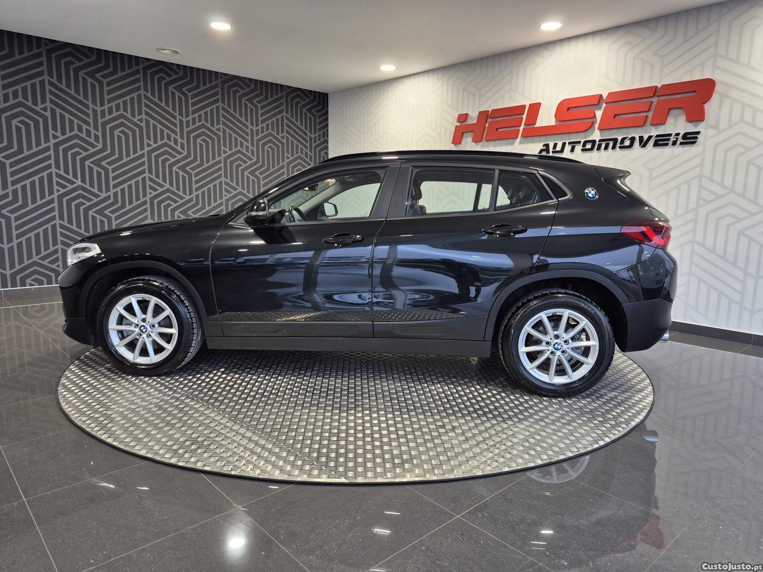 BMW X2 18 d sDrive Auto — fotografia 9