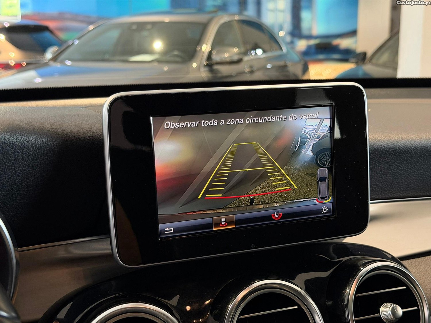 Mercedes-Benz GLC 220 d 4Matic 9G-TRONIC AMG Line — fotografia 13